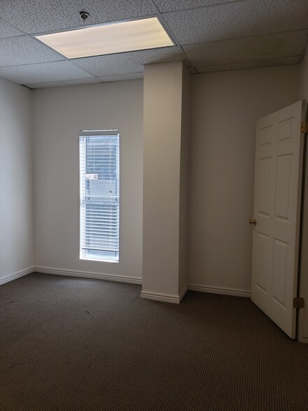 42 N University Ave, Provo, UT for lease - Building Photo - Image 3 of 8