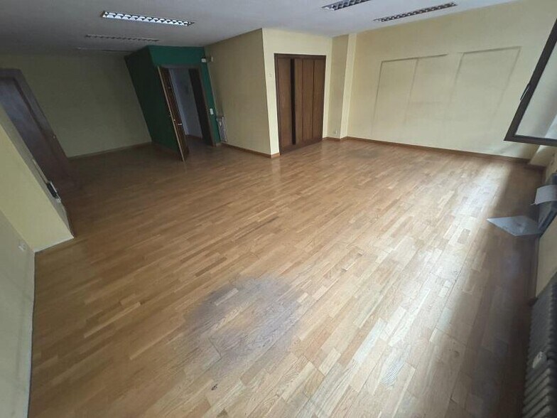 Office in León, León for sale - Building Photo - Image 3 of 16