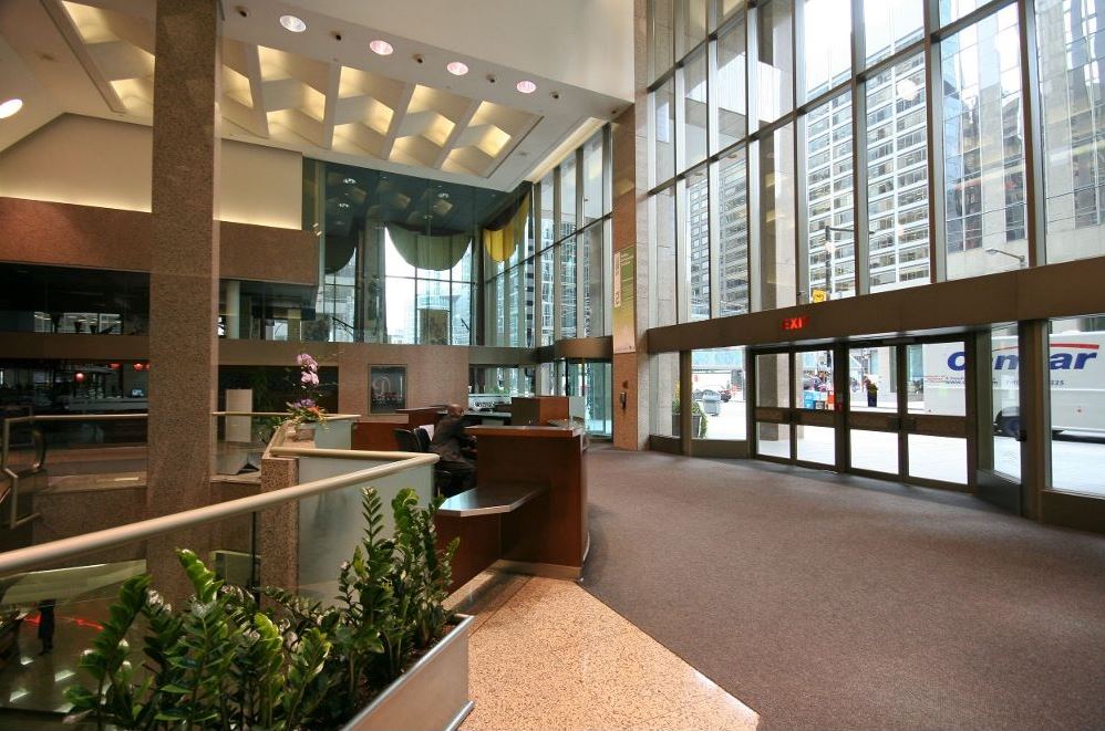 121 King St W, Toronto, ON M5H 3T9 121 King St W