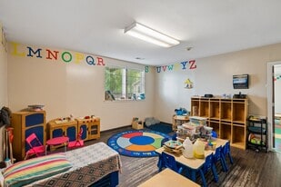 West Ashley Daycare / Flex Office Opportunity - Retail Space