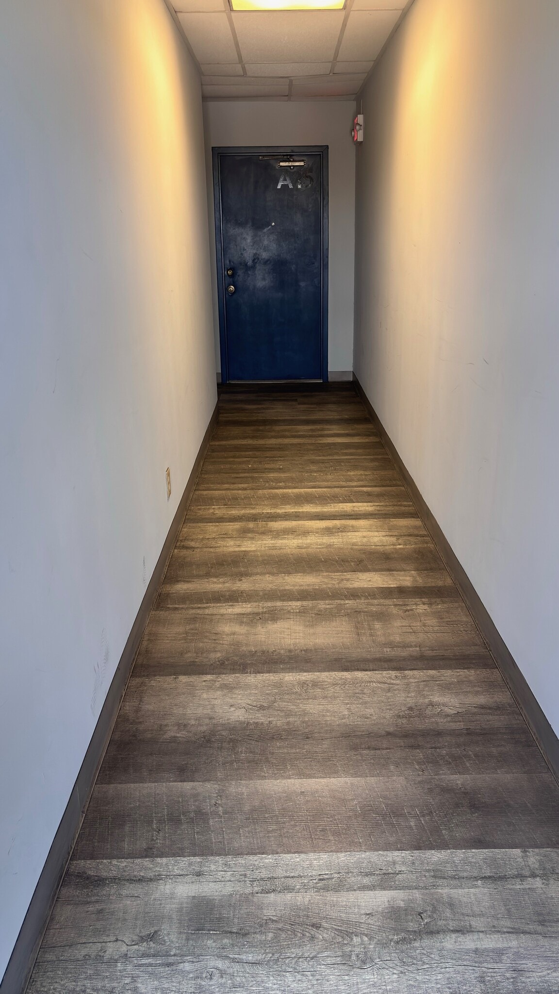 106 Commerce Way, Jupiter, FL for lease Interior Photo- Image 1 of 4