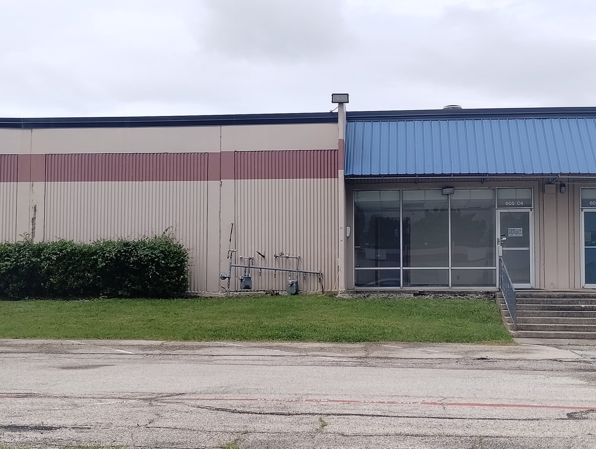 605 E Palace Pky, Grand Prairie, TX for lease Building Photo- Image 1 of 1