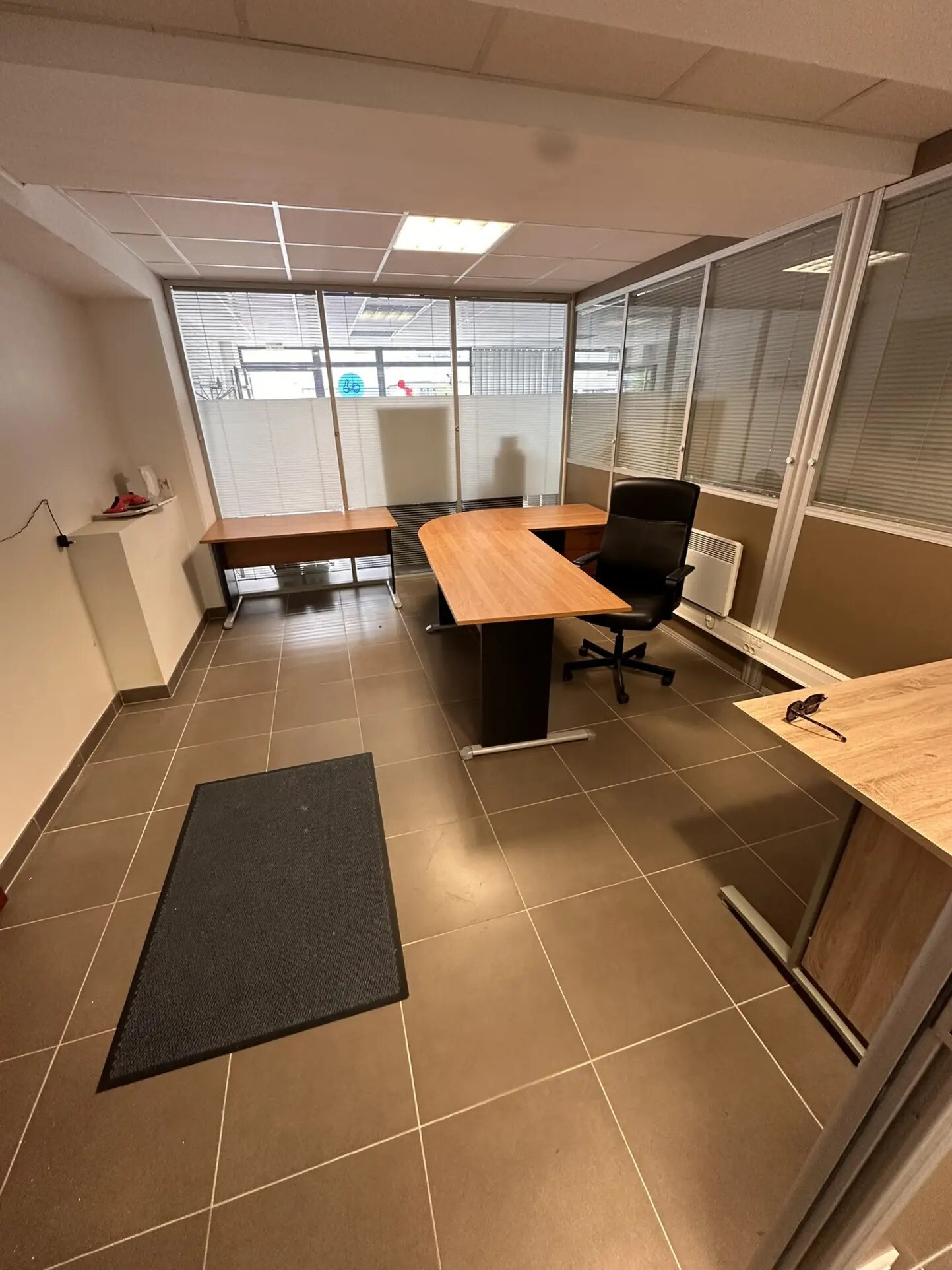 Office in Angers for lease Building Photo- Image 1 of 6