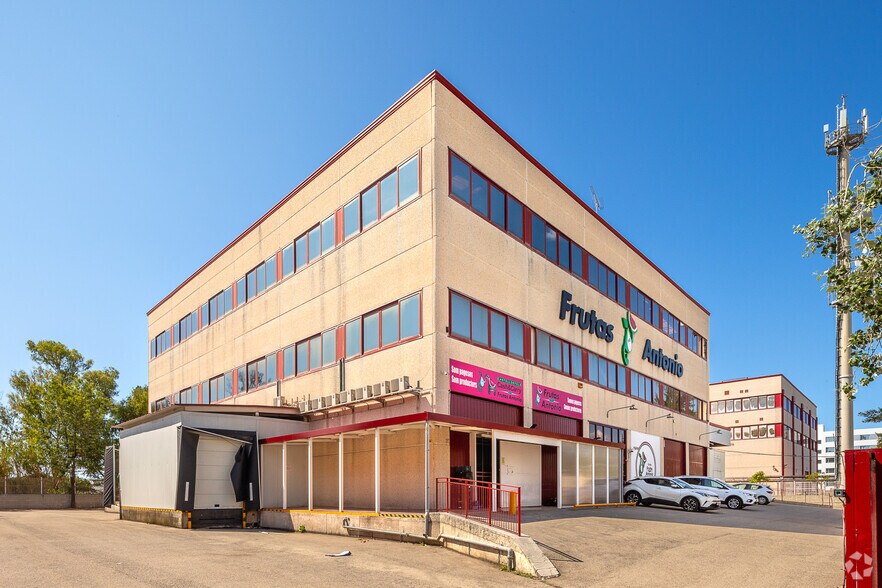 Industrial in Castelldefels, Barcelona for lease - Building Photo - Image 2 of 2