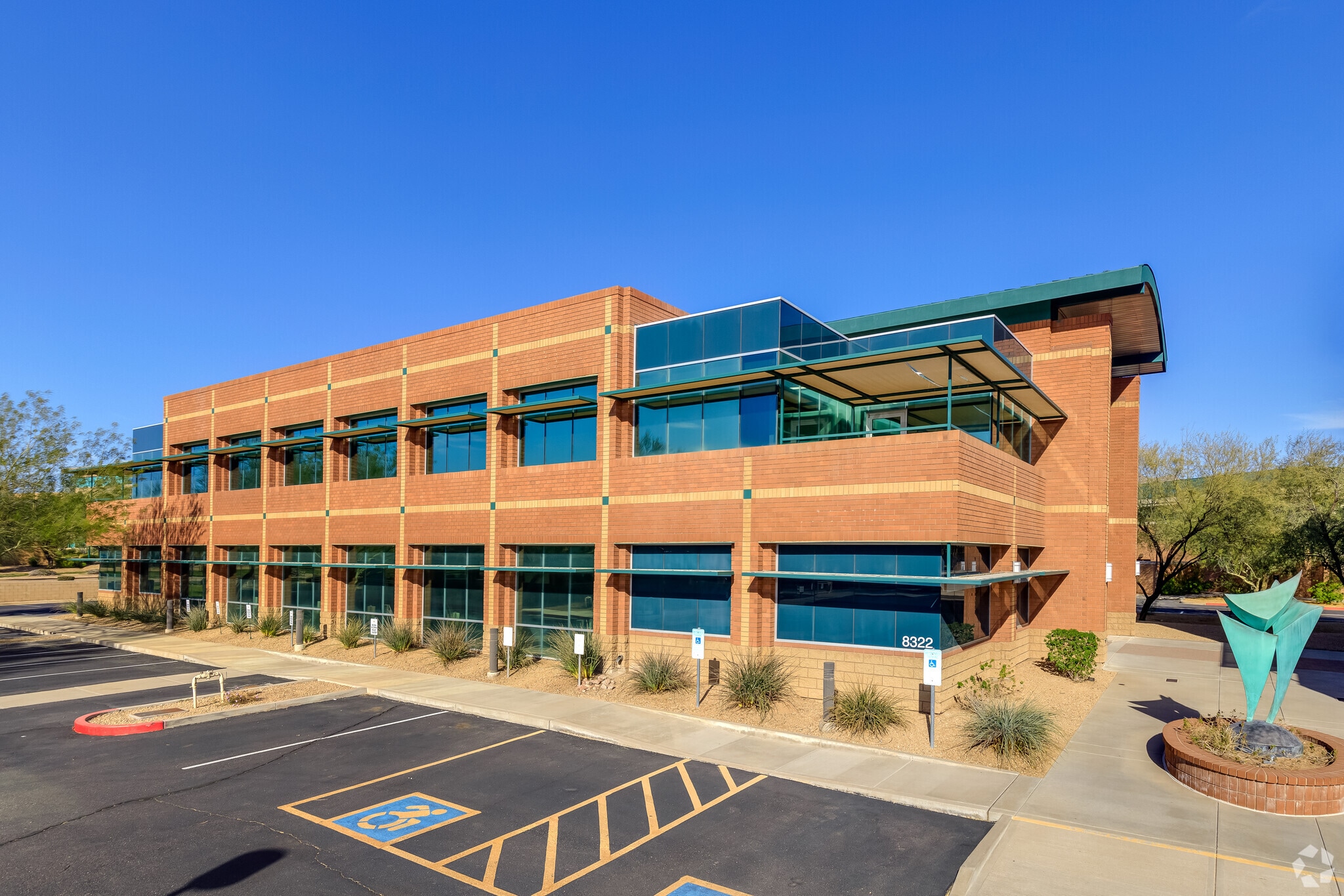 8322 E Hartford Dr, Scottsdale, AZ for lease Primary Photo- Image 1 of 6