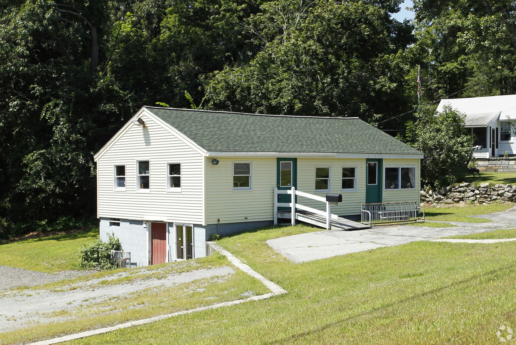 5 Lowell Rd, Hudson, NH for sale Primary Photo- Image 1 of 1