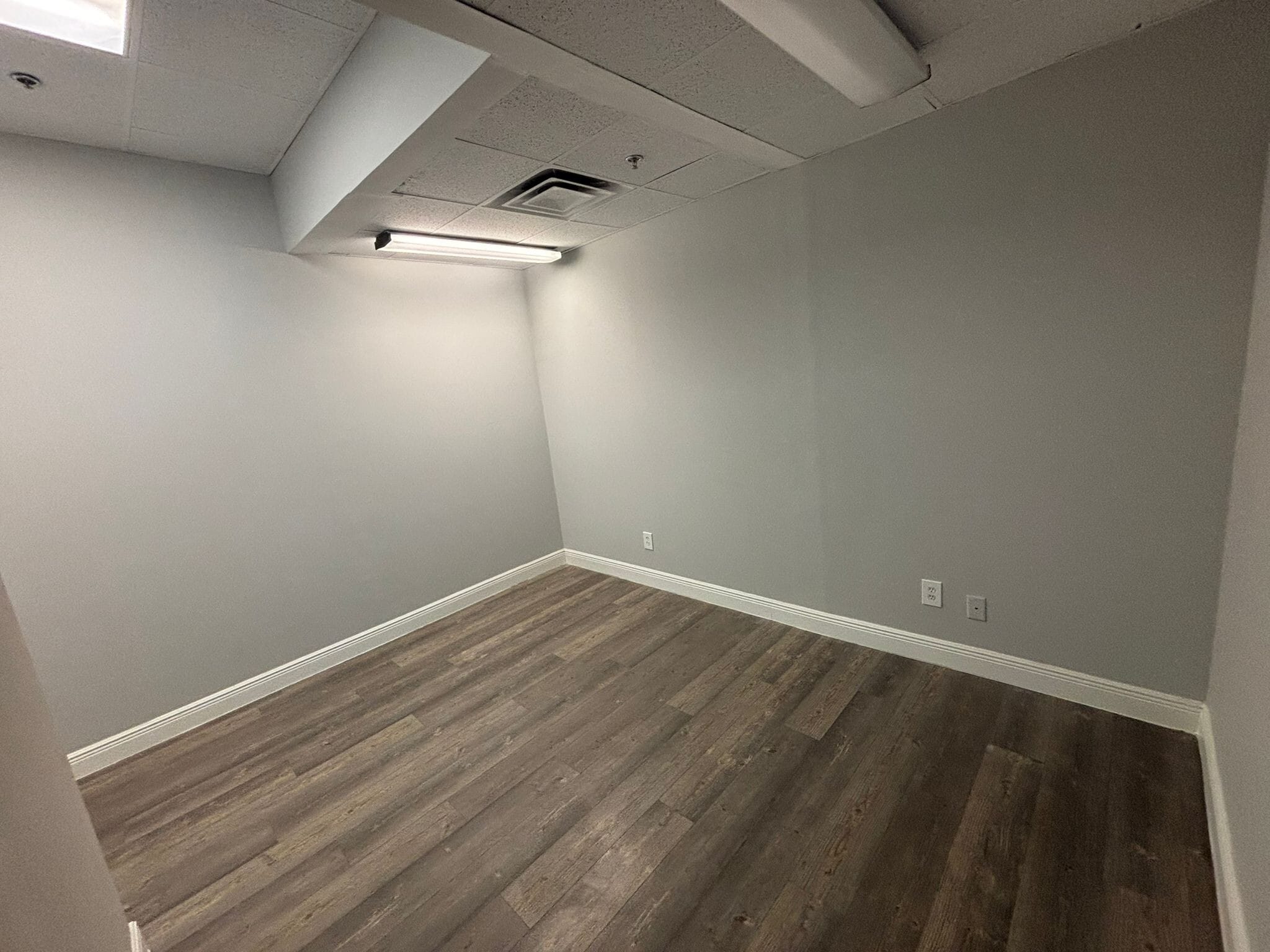 2121 S Hiawasee Rd, Orlando, FL for lease Interior Photo- Image 1 of 4