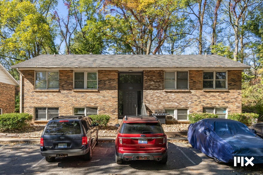 118-130 S Clarendon St, Kalamazoo, MI for sale - Building Photo - Image 2 of 22