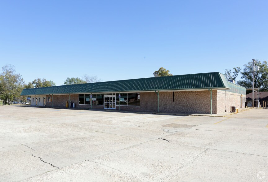 134 N Centre St, De Kalb, TX for sale - Primary Photo - Image 1 of 1