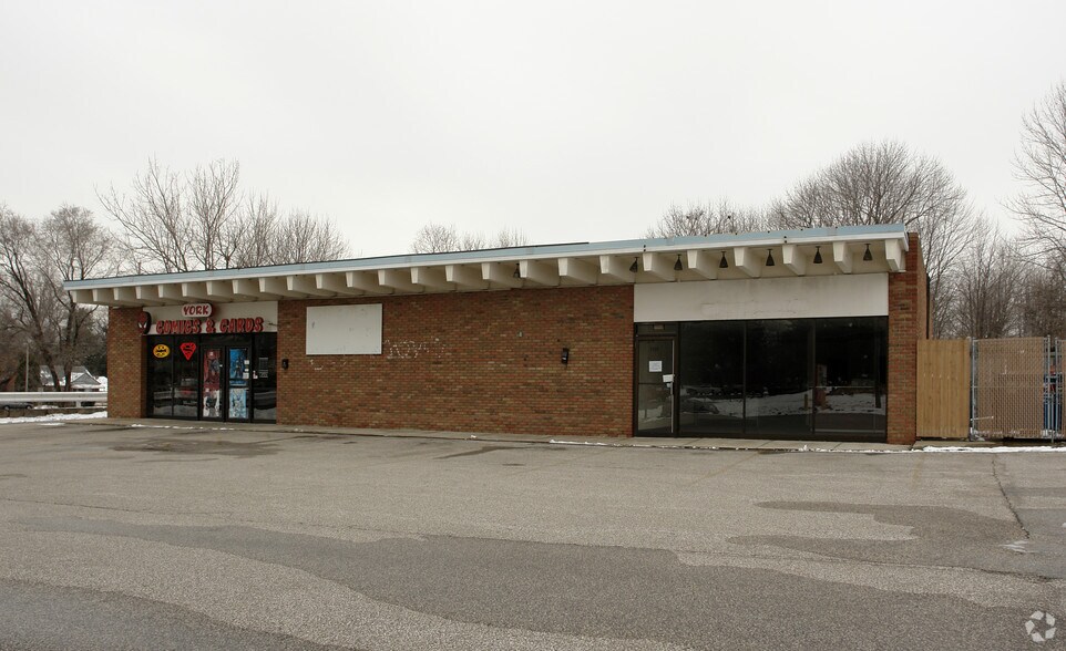 7380-7390 York Rd, Parma, OH for sale - Primary Photo - Image 1 of 1