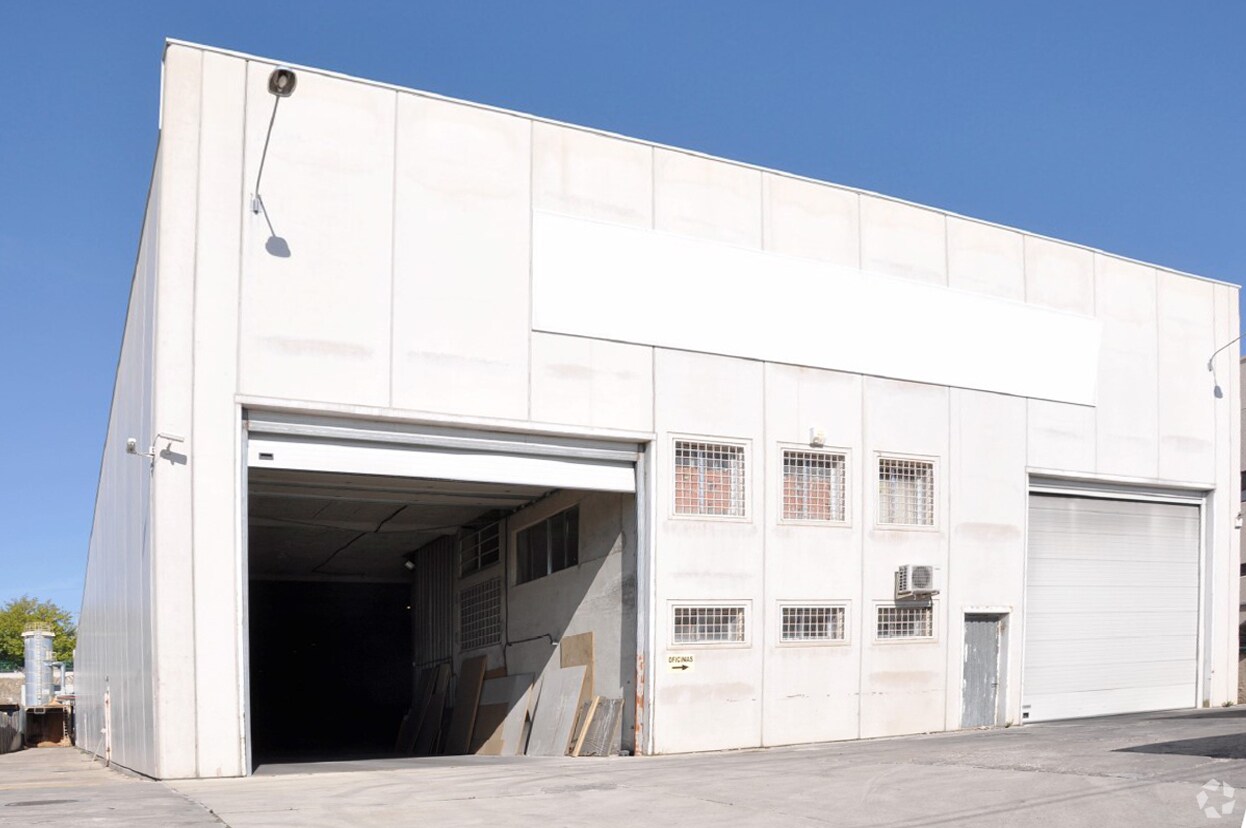 Industrial in Colmenar Viejo, Madrid for sale Primary Photo- Image 1 of 1