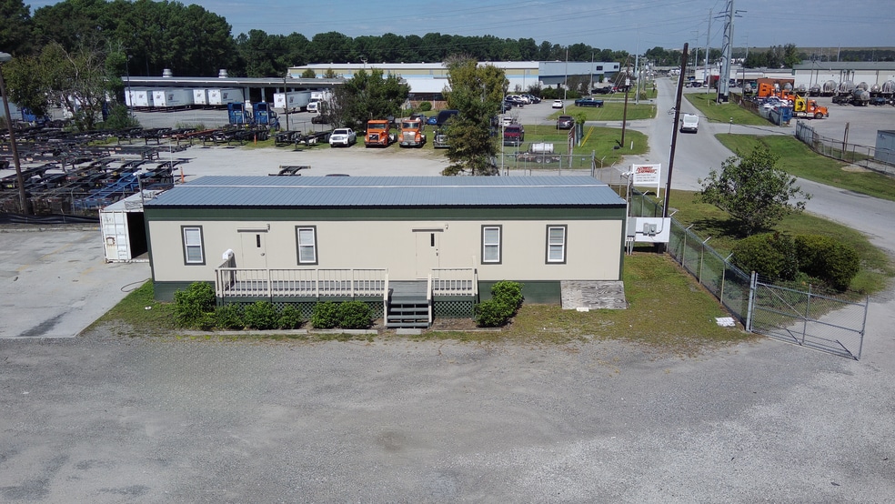 5530 Export Blvd, Savannah, GA for lease - Building Photo - Image 3 of 4