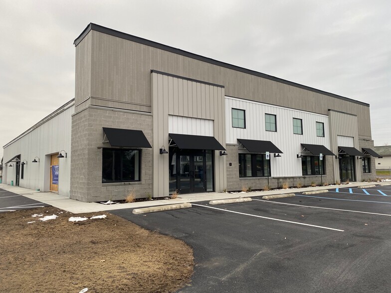 53 Freemans Bridge Rd, Schenectady, NY for lease - Primary Photo - Image 1 of 15
