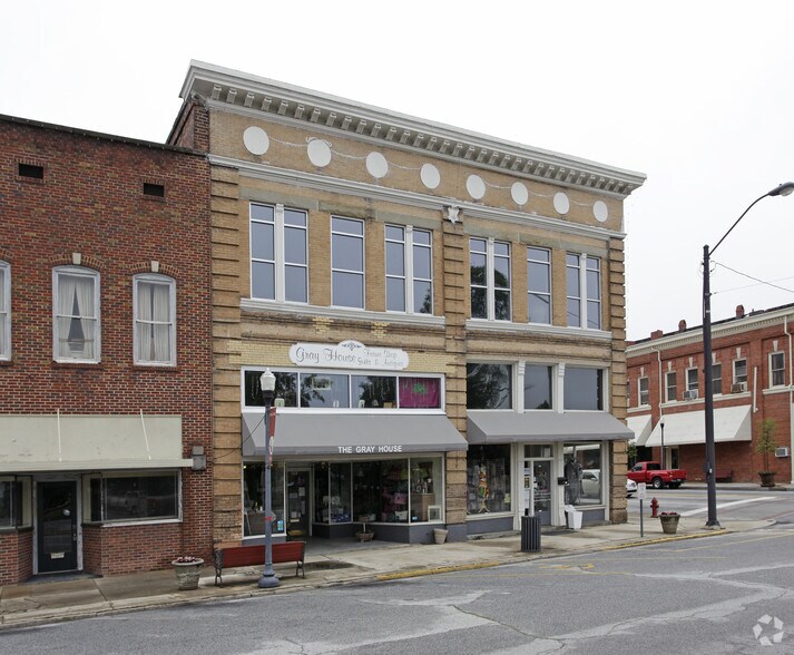 100-102 W Main St, Clinton, SC for sale - Primary Photo - Image 1 of 1