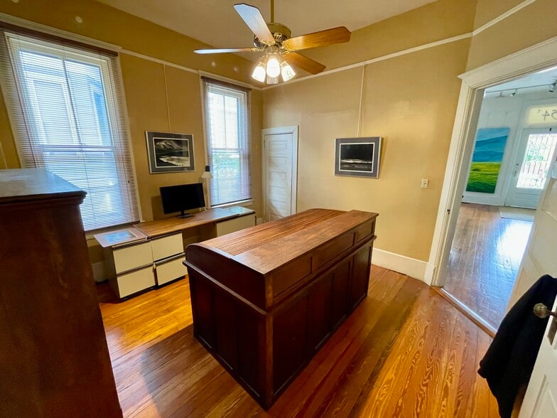 754 Piedmont Ave, Atlanta, GA for lease - Interior Photo - Image 3 of 10
