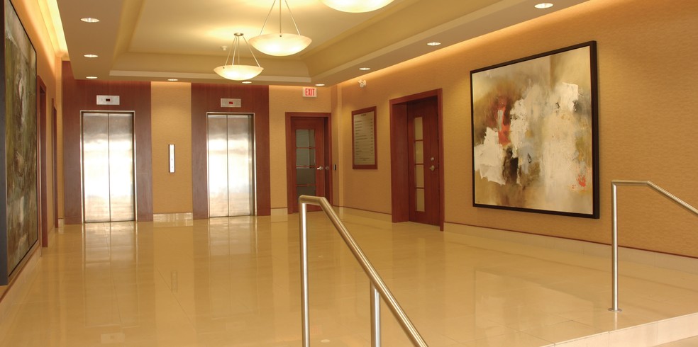 116 Lisgar St, Ottawa, ON for lease - Lobby - Image 2 of 6