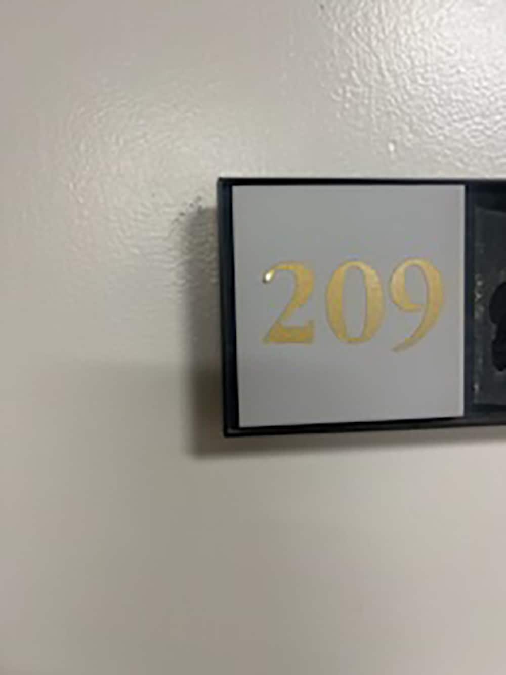 14827 Ventura Blvd, Sherman Oaks, CA for lease Interior Photo- Image 1 of 9