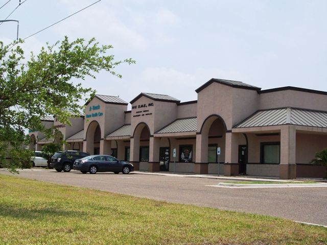 3118-3122 Center Pointe Dr, Edinburg, TX for lease - Building Photo - Image 3 of 66