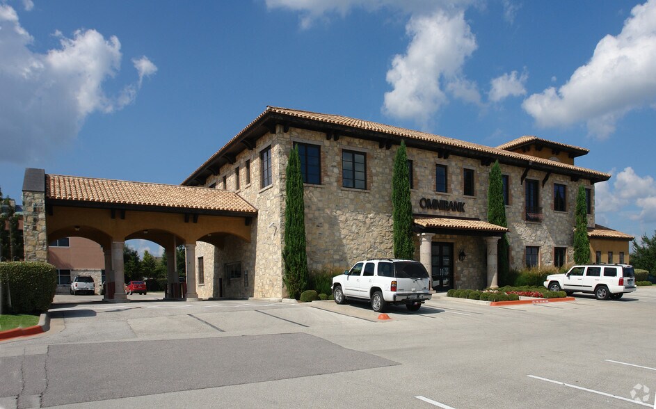 11610 Fm 2244 Rd, Bee Cave, TX for sale - Primary Photo - Image 1 of 1