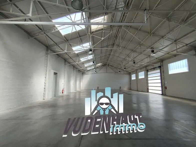 Flex in Toulouse for lease - Building Photo - Image 2 of 9