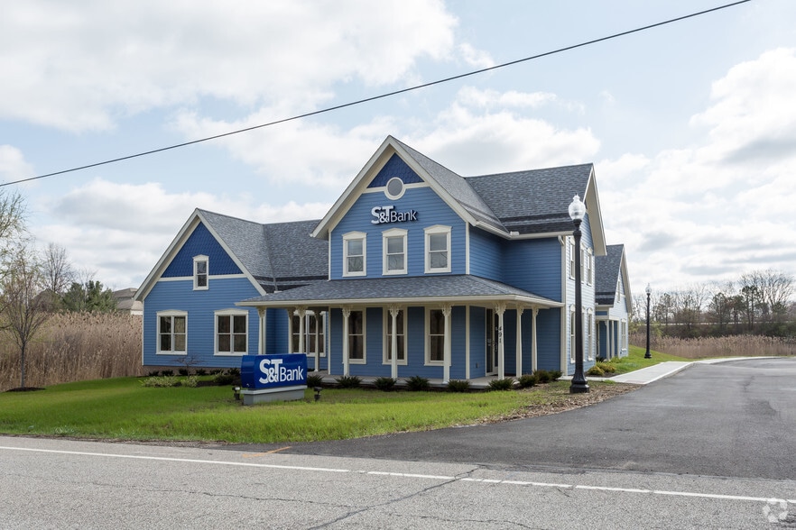 491 N Cleveland Massillon Rd, Akron, OH for sale - Building Photo - Image 2 of 8