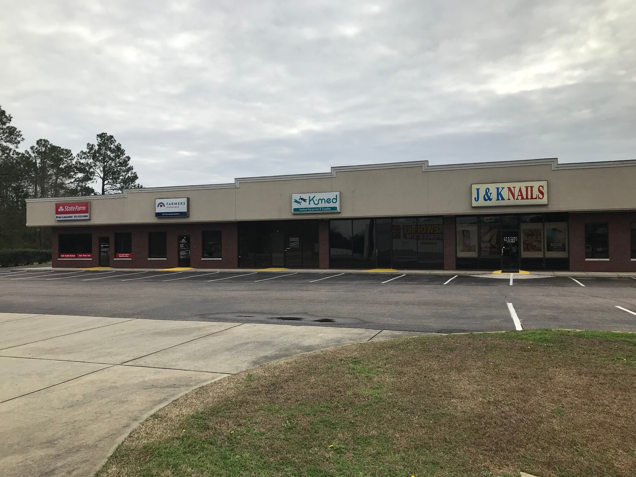 10121 Airport Blvd, Mobile, AL for lease Building Photo- Image 1 of 7