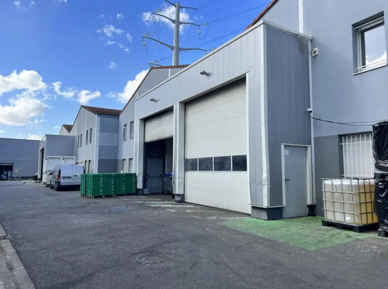 Flex in Chevilly-Larue for lease - Building Photo - Image 3 of 6