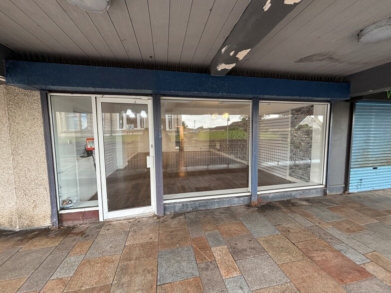 17 Almswall Rd, Kilwinning for lease - Building Photo - Image 1 of 3