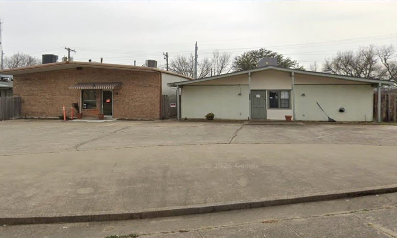 2418 College Ave, Garland, TX for lease Building Photo- Image 1 of 3