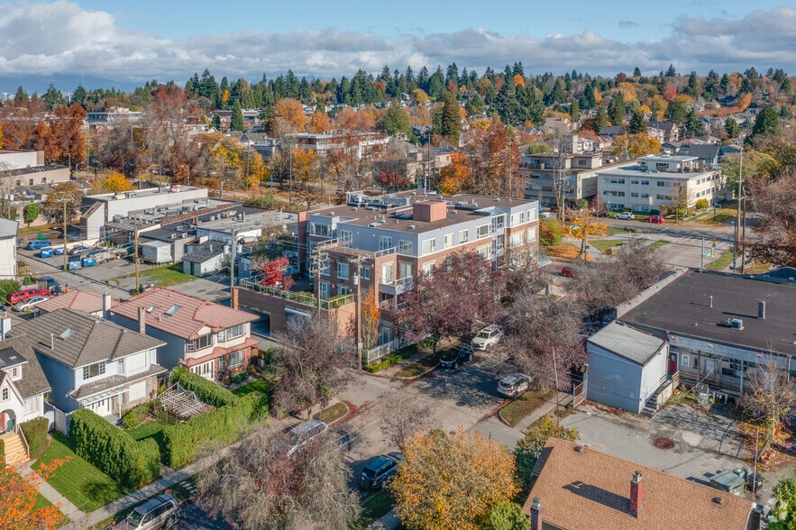 6075-6099 West Blvd, Vancouver, BC for lease - Building Photo - Image 3 of 4