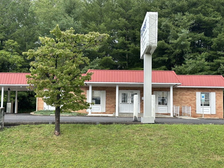 12256 Veterans Memorial Hwy, Reedsville, WV for sale - Building Photo - Image 2 of 21