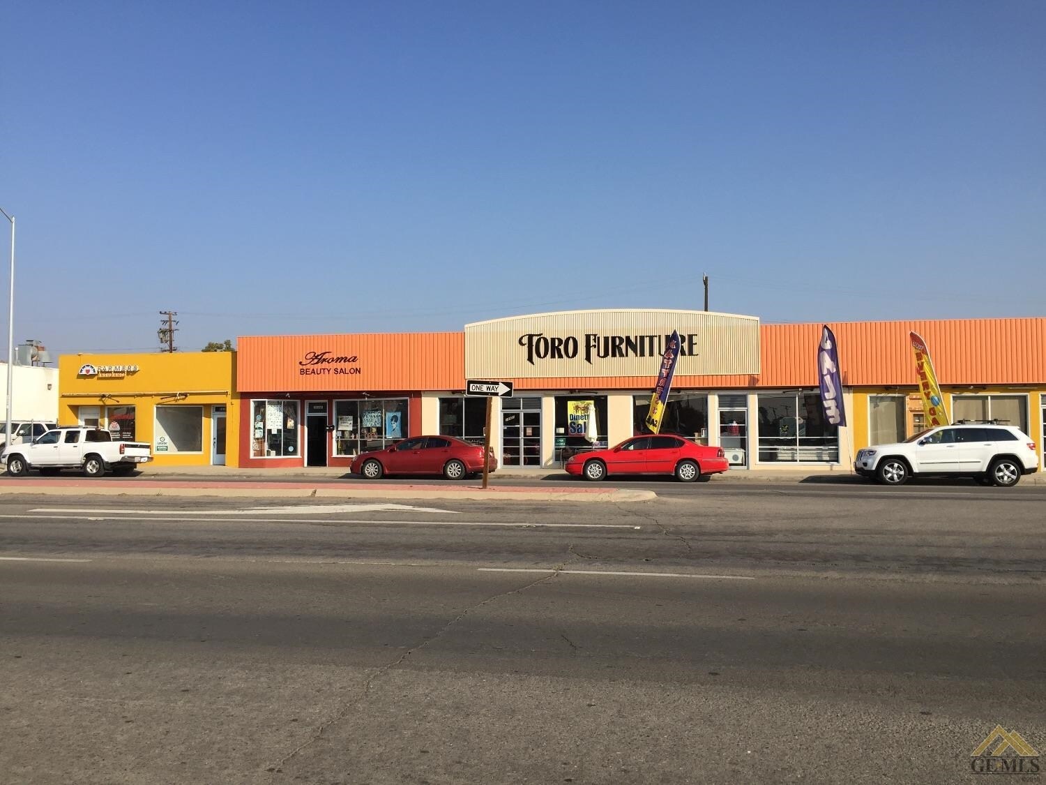 10917 Main St, Lamont, CA 93241 Retail Property for Sale