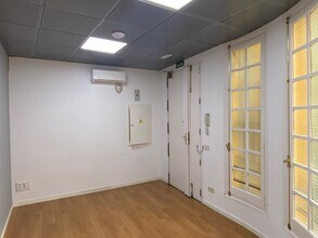 Calle del Monte Esquinza, 14, Madrid, Madrid for lease Interior Photo- Image 1 of 17