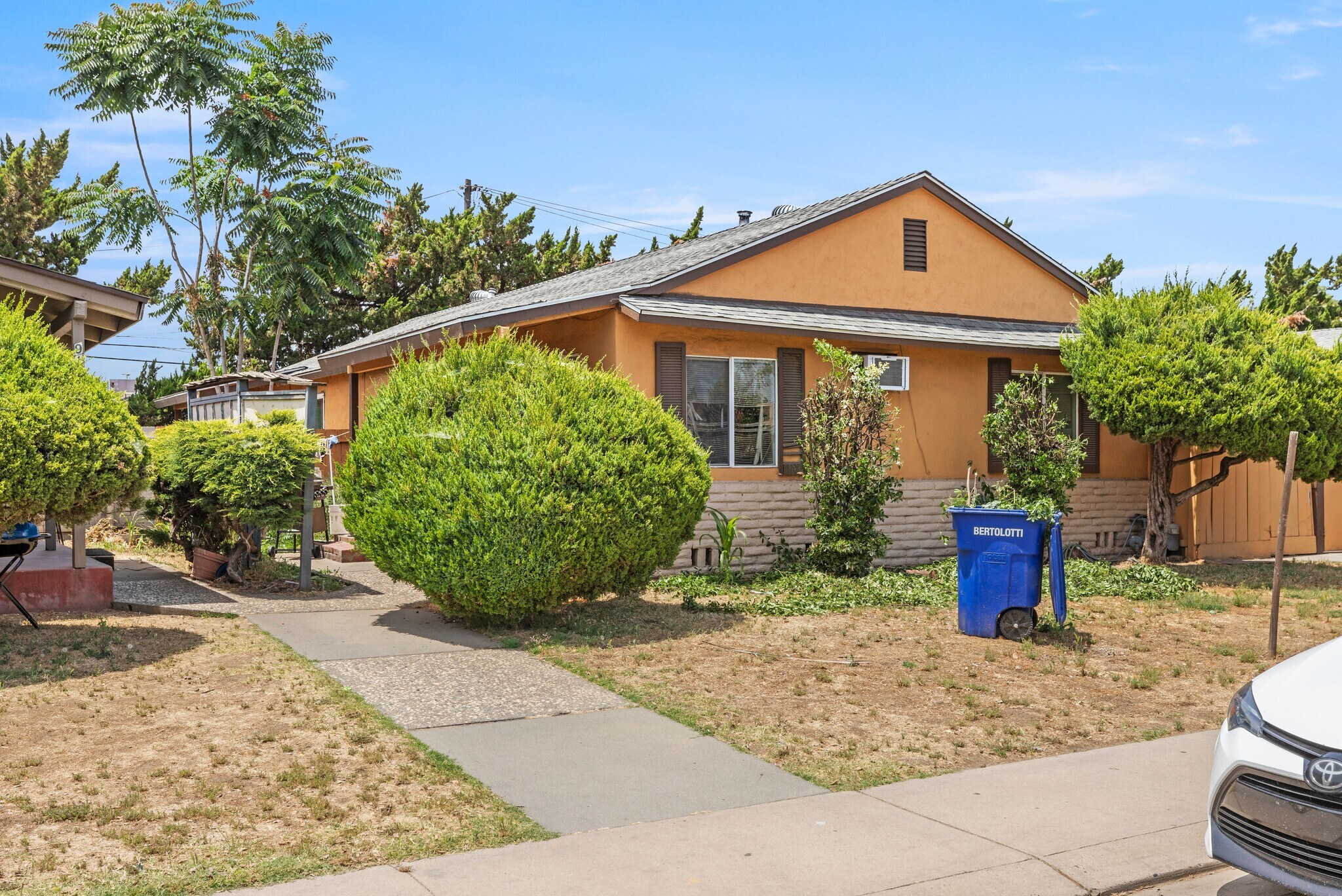 908-916 Middlecoff Avenue, Modesto, CA for sale Building Photo- Image 1 of 1