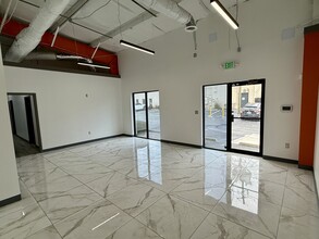 500 Bishop St, Atlanta, GA for lease Interior Photo- Image 2 of 10