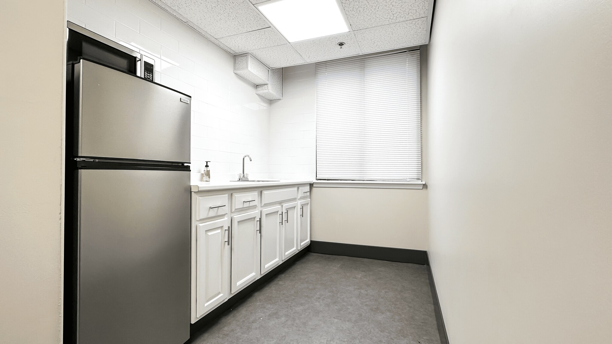 210 Pomeroy Ave, Meriden, CT 06450 Prestige Office Park