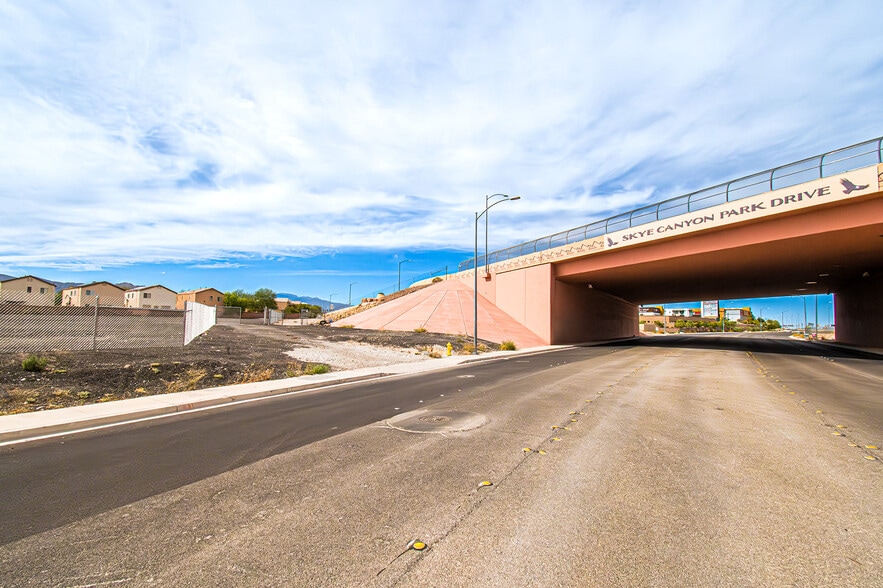 8888 N Grand Canyon Dr, Las Vegas, NV for sale - Aerial - Image 2 of 21