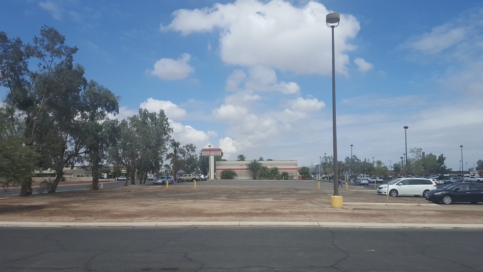 4th St & Wake Ave, El Centro, CA for lease - Building Photo - Image 3 of 3