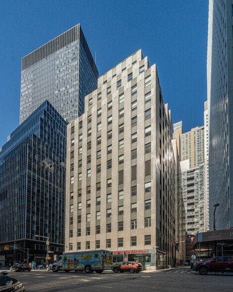 125 Maiden Lane - Floors 10-12 portfolio of 3 properties for sale on LoopNet.com - Building Photo - Image 2 of 20