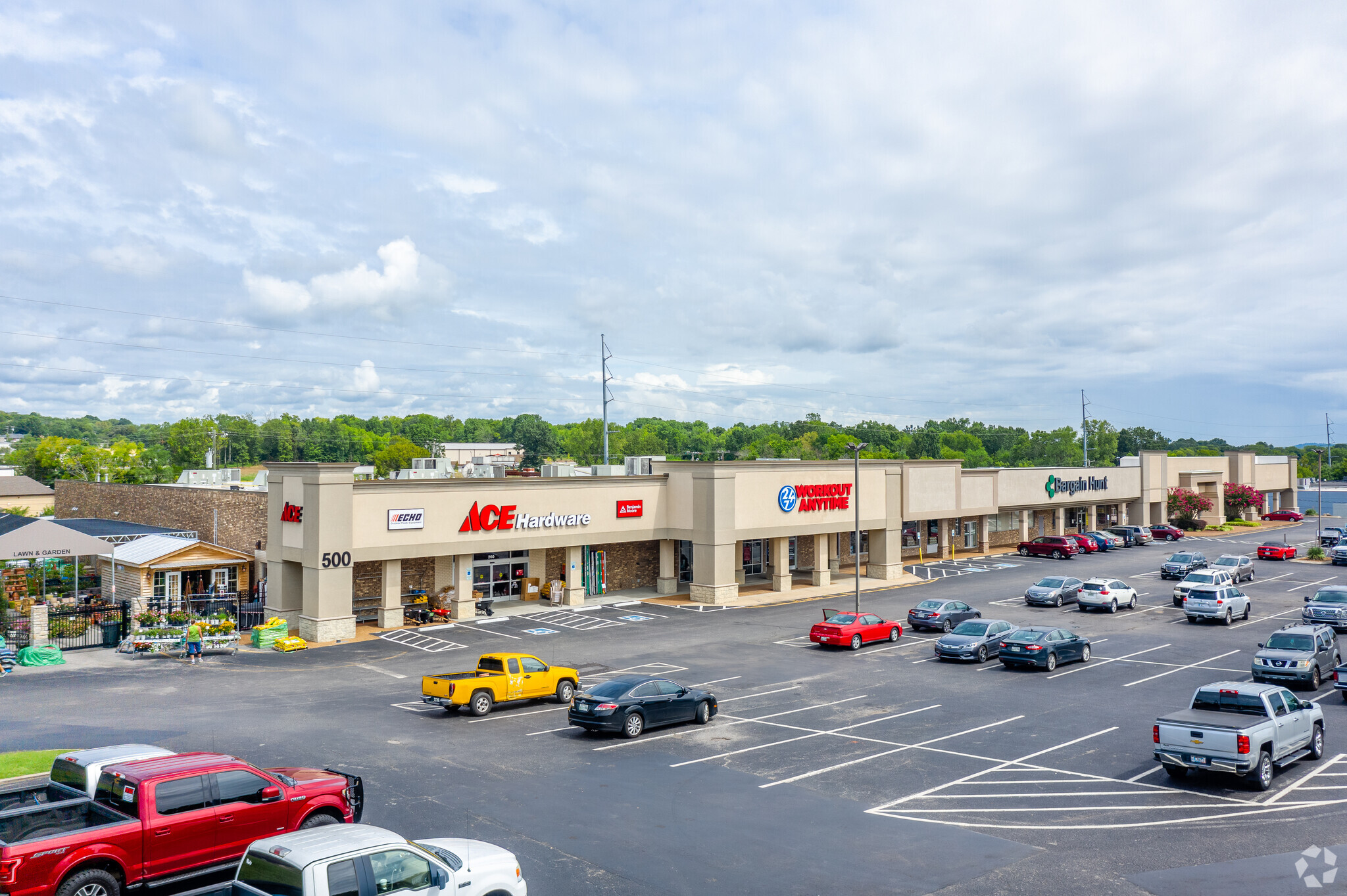 500 W Main St, Hendersonville, TN 37075 - Hendersonville Plaza | LoopNet