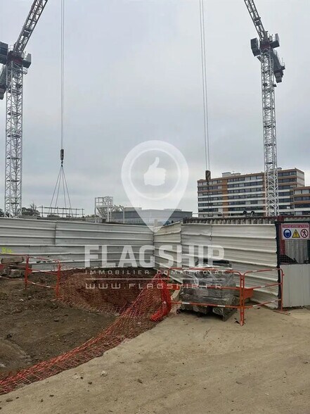 Retail in Sucy-en-Brie for lease - Building Photo - Image 2 of 4