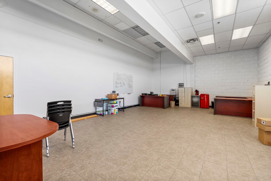 1100 Hunt Ave, Columbus, GA for lease - Building Photo - Image 3 of 27