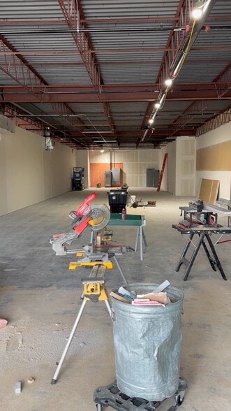 905 W Clairemont Ave, Eau Claire, WI for lease - Commercial Listing Video - Image 2 of 7