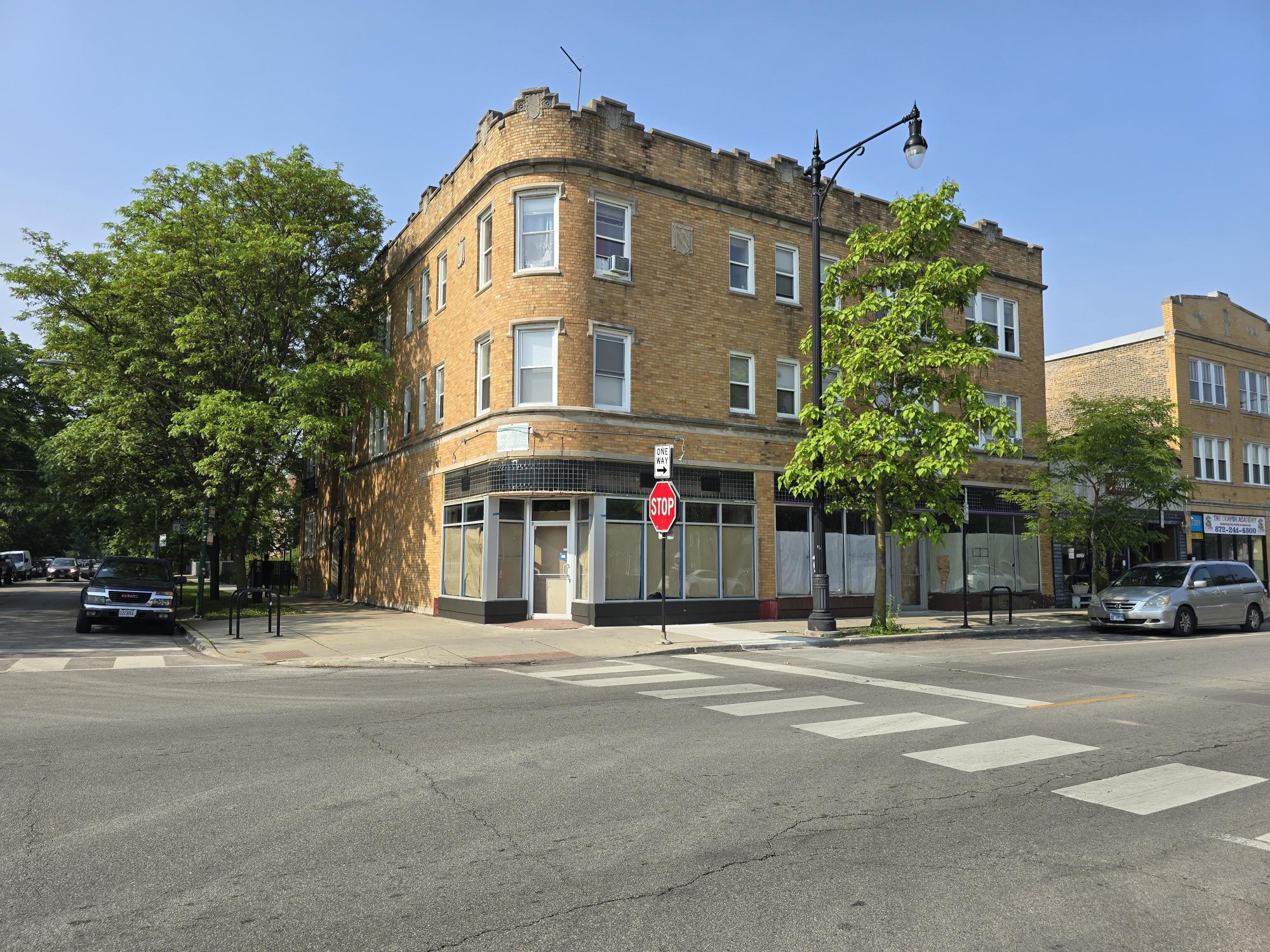 3301-3305 W Bryn Mawr Ave, Chicago, IL for lease Building Photo- Image 1 of 8