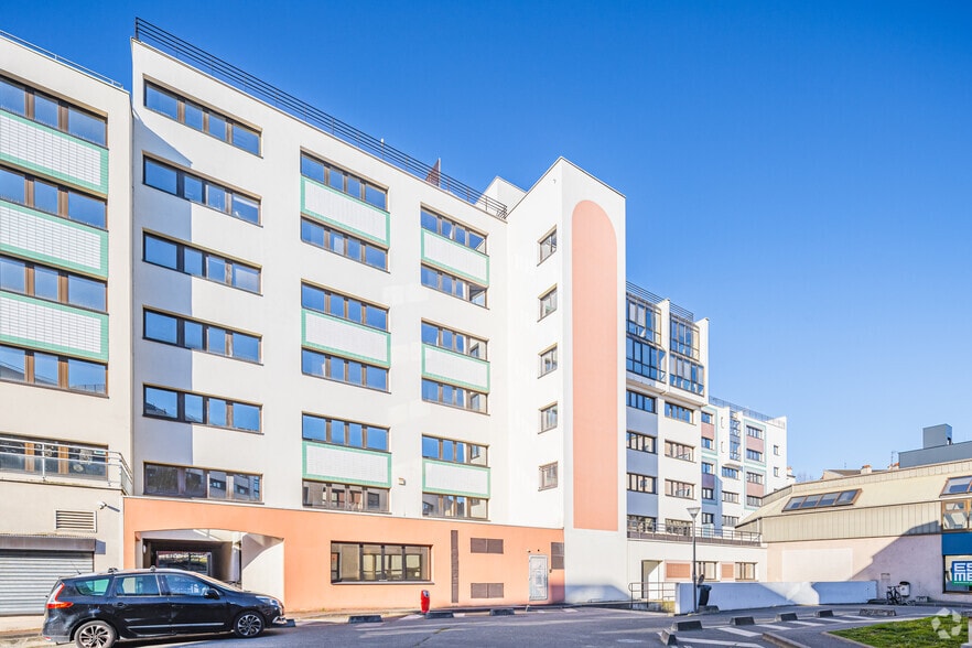 5-13 Rue Maurice Grandcoing, Ivry-sur-Seine for lease - Building Photo - Image 2 of 4