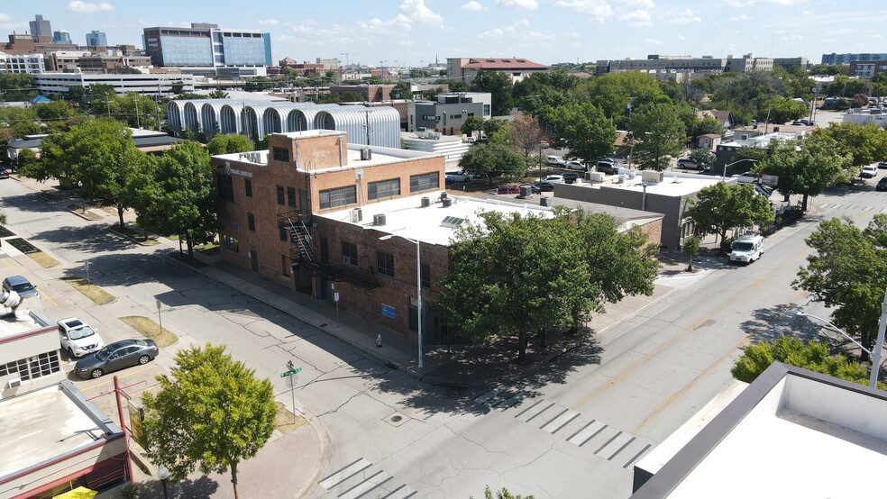 1412 W Magnolia Ave, Fort Worth, TX for lease - Building Photo - Image 1 of 47