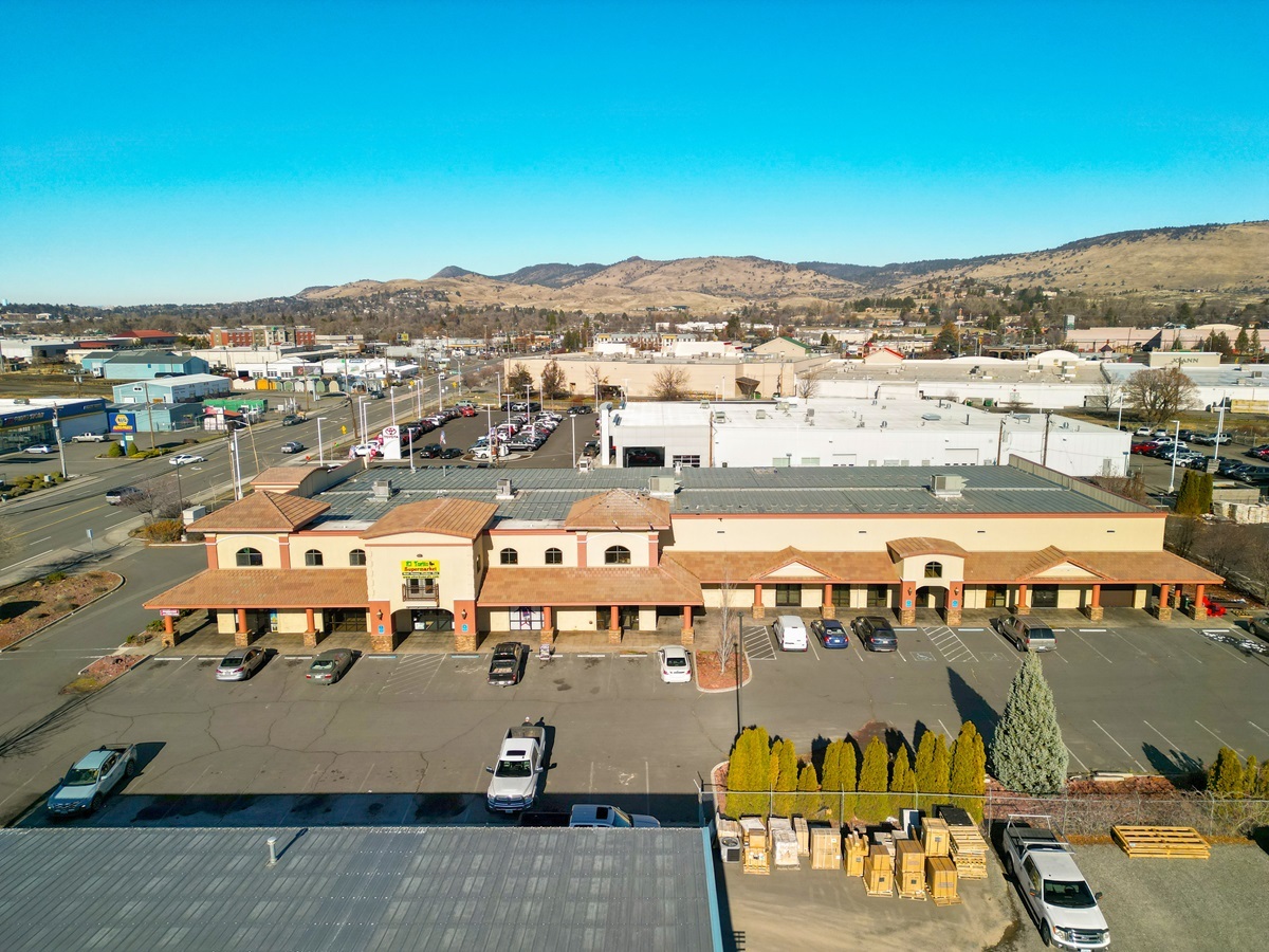 2207 Washburn Way, Klamath Falls, OR for sale Building Photo- Image 1 of 5