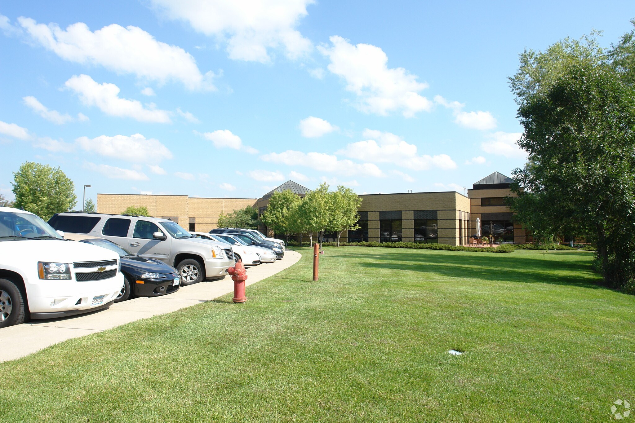 6105 Yellow Circle Ext, Minnetonka, MN for sale Building Photo- Image 1 of 1