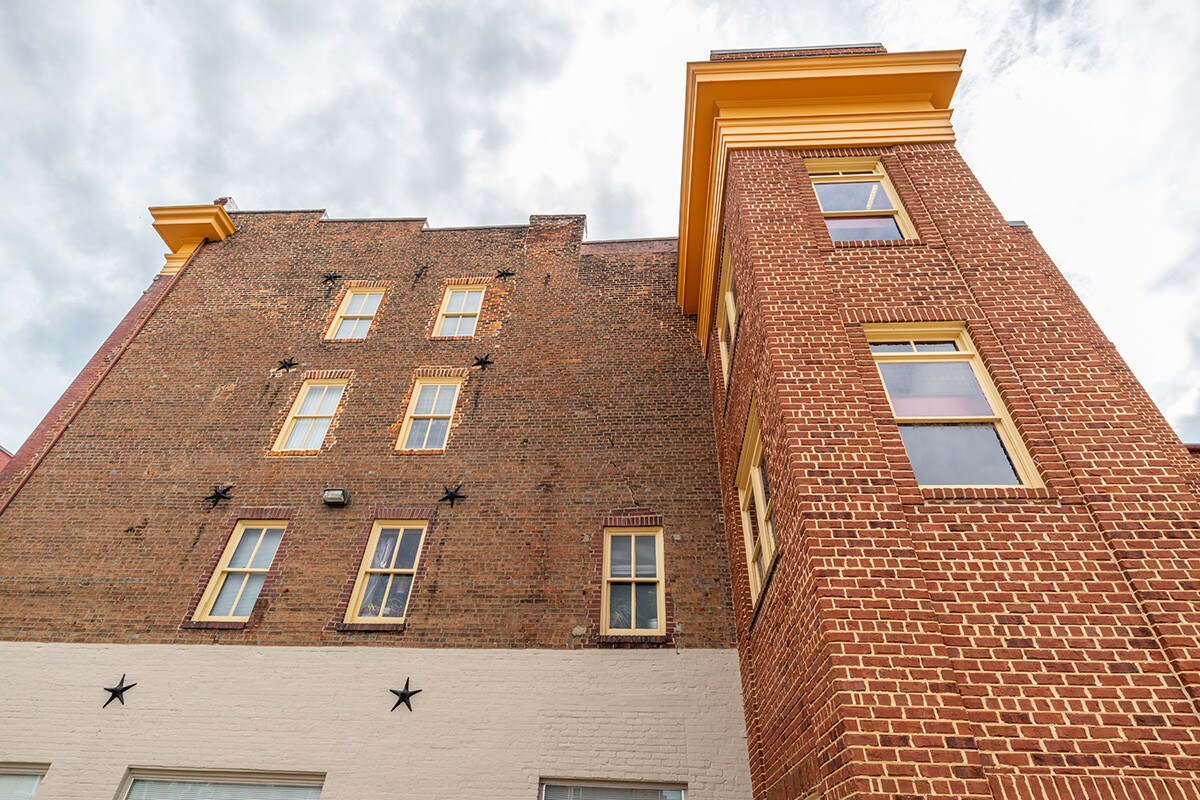 20 W Bank St, Petersburg, VA, 23803 Property Portfolio For Sale on