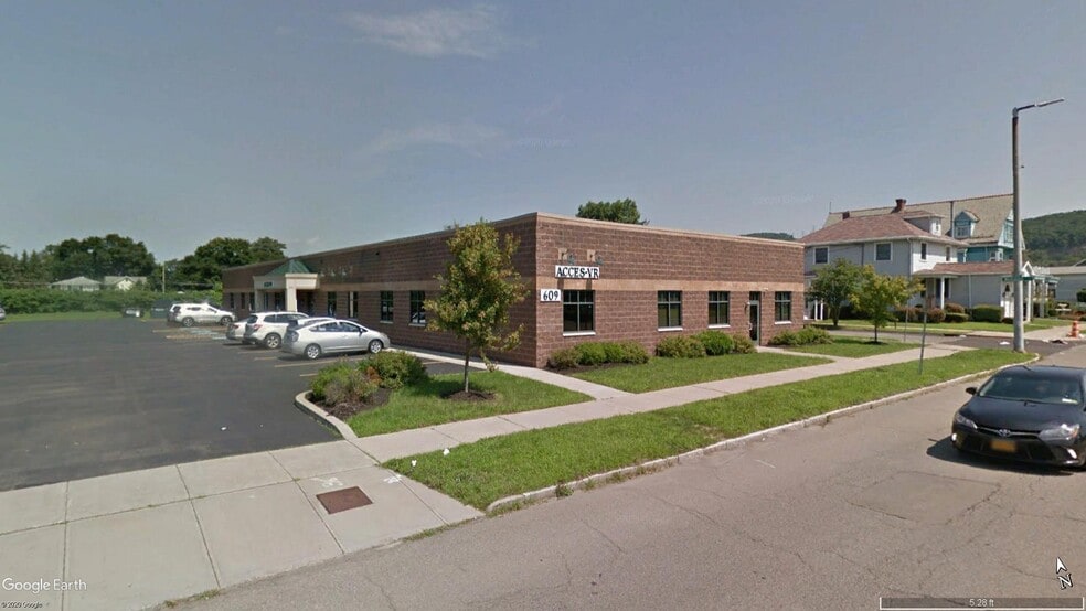 609 E Church St, Elmira, NY for lease - Primary Photo - Image 1 of 2